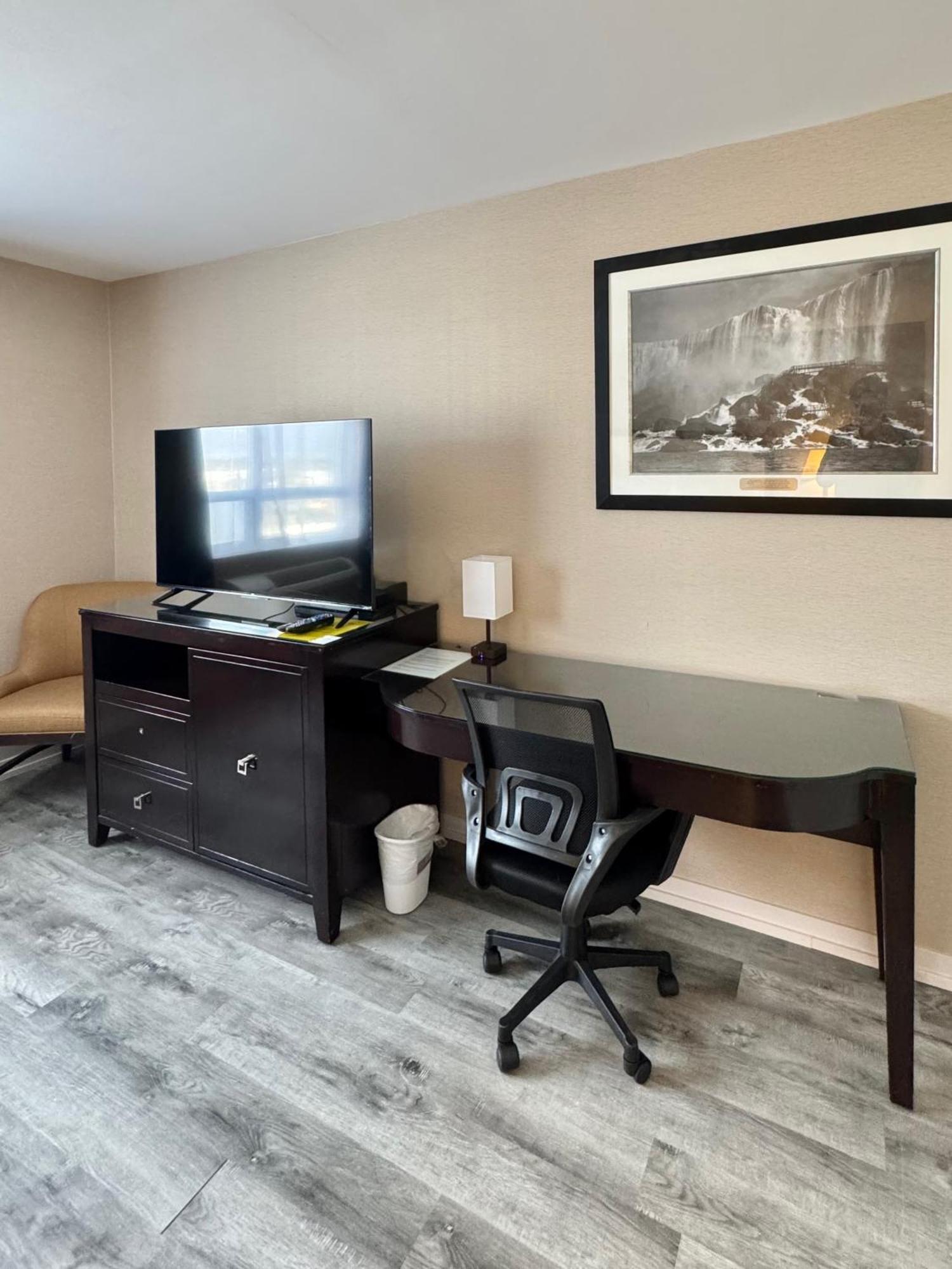 Big Bird Inn Wawa, Surestay Collection By Best Western Exterior foto