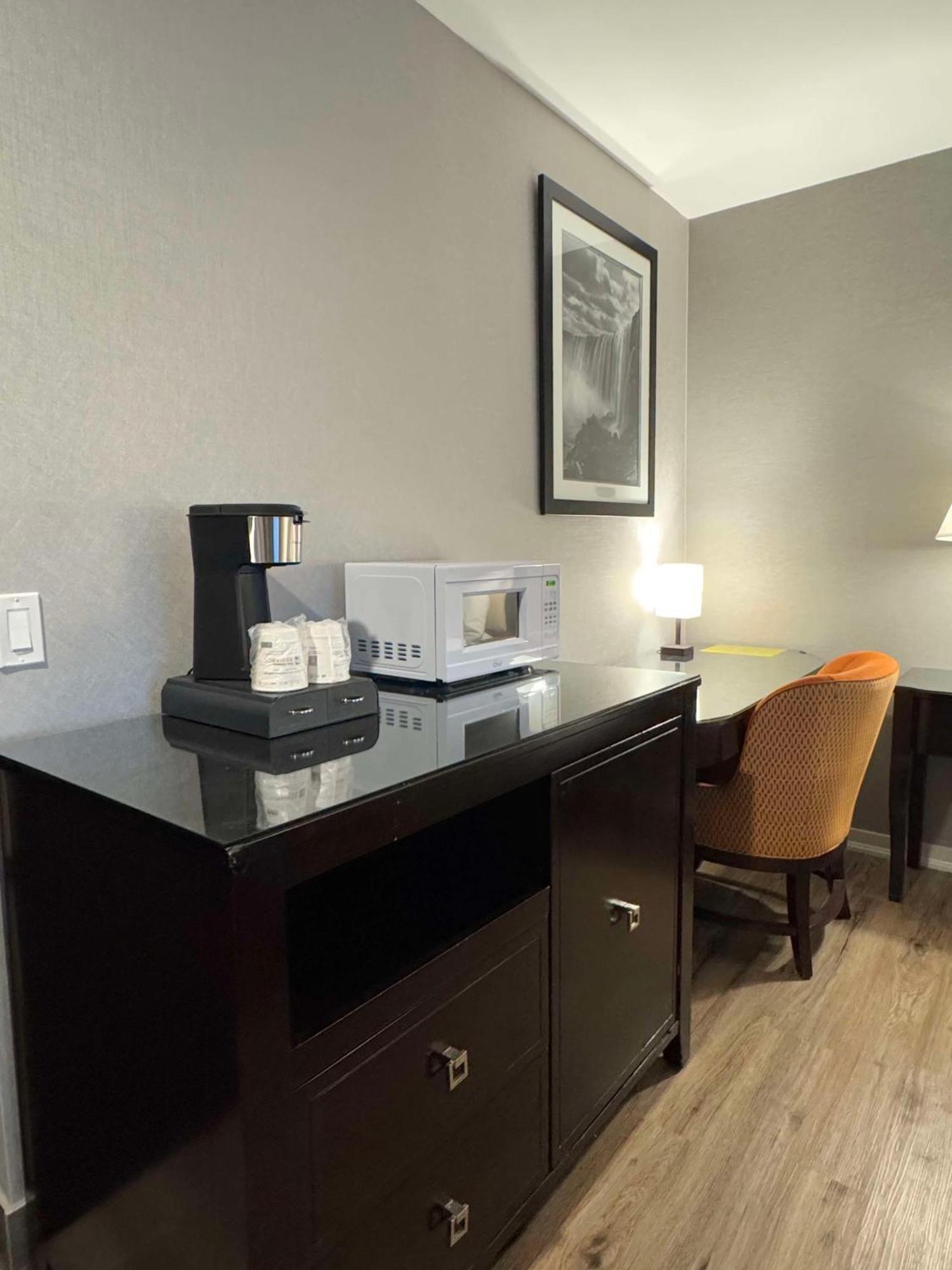 Big Bird Inn Wawa, Surestay Collection By Best Western Exterior foto